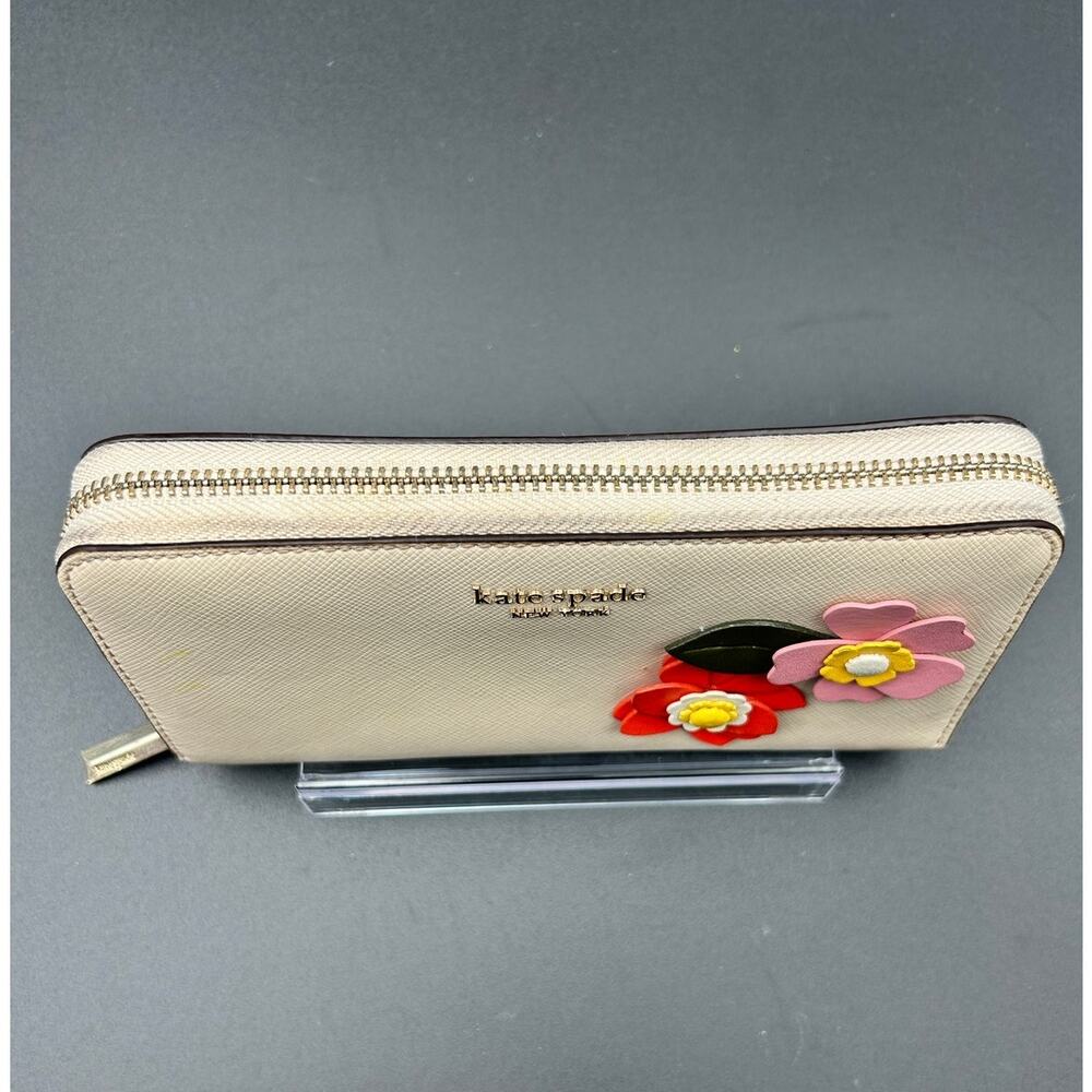 Kate Spade Petal Zip Continental Wallet Saffiano Floral Appliqué Garden Party - Picture 3 of 7